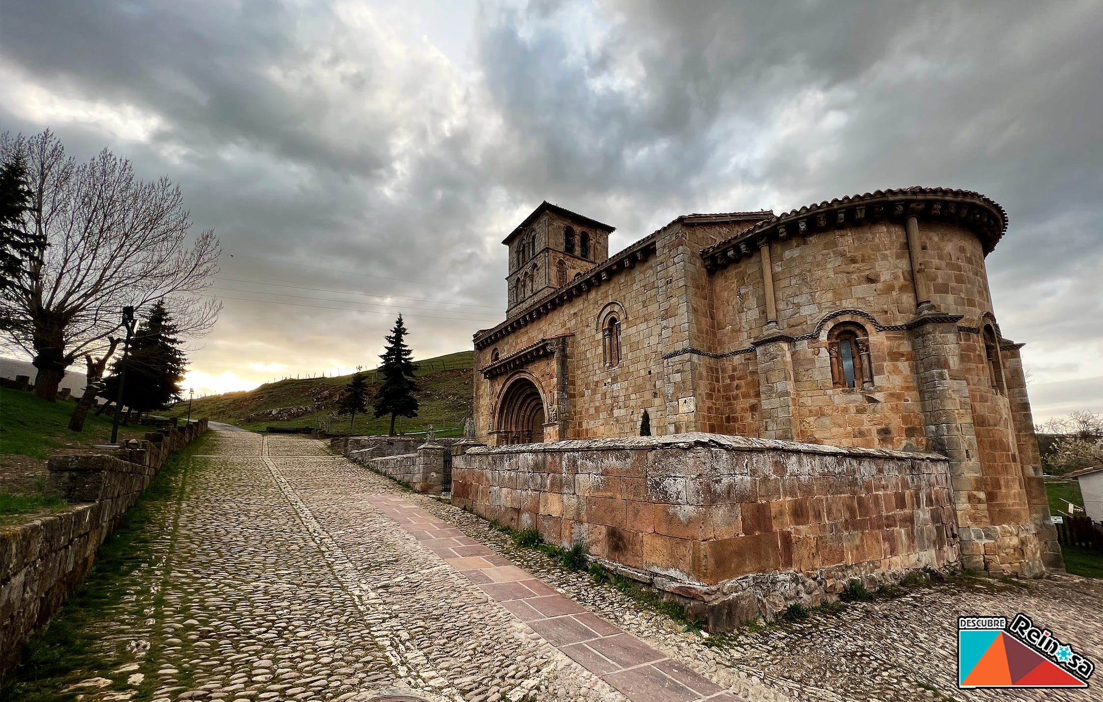 colegiata-de-san-pedro-en-cervatos Colegiata de San Pedro de Cervatos