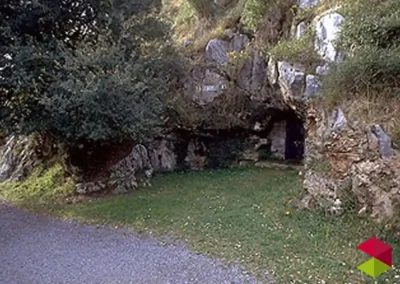 Cueva de las Chimeneas
