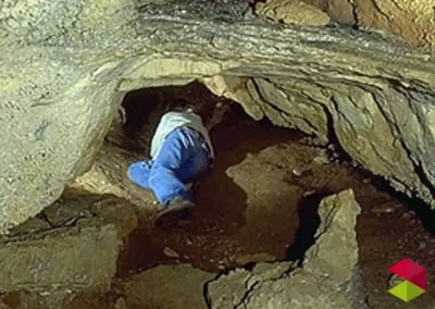 Espeologo Cueva del Linar
