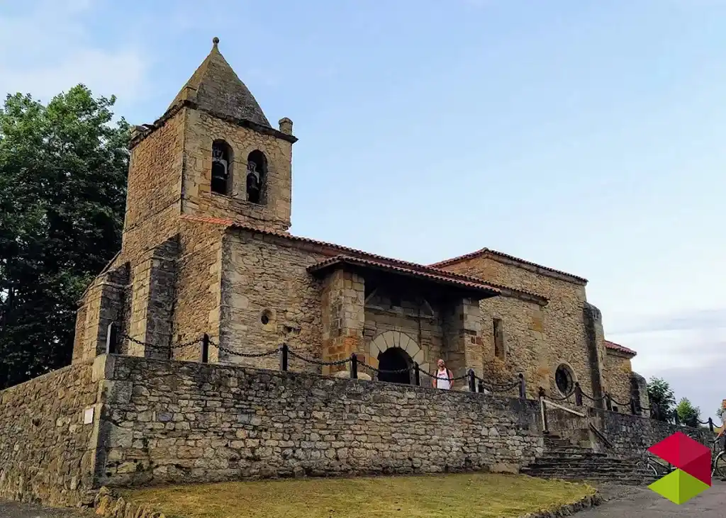 Iglesia parroquial de Santiago en Suances