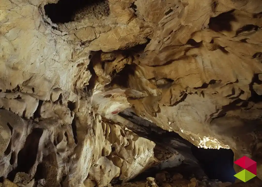 Interior Cueva de Chufin