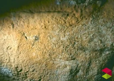Paredes Interior Cueva de Cobrante