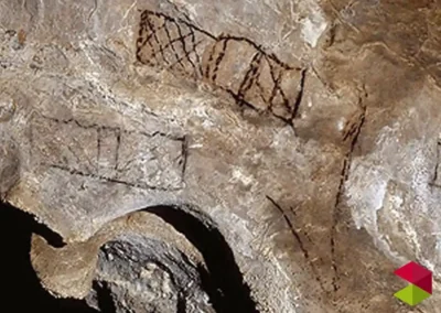 Pinturas rupestres animales Cueva de las Chimeneas