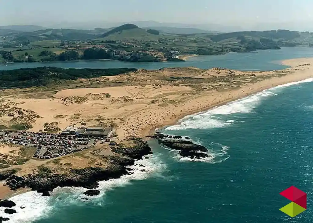 Playa de Valdearenas en Liencres