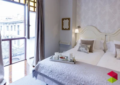 Cuatro Caminos Rooms