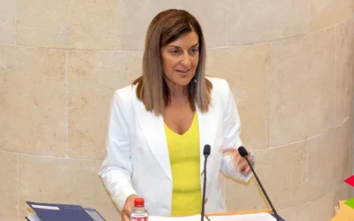Buruaga asegura que Cantabria está “infinitamente mejor que hace 2 años” y anuncia avales para la compra de primera vivienda y la libre elección de hospital