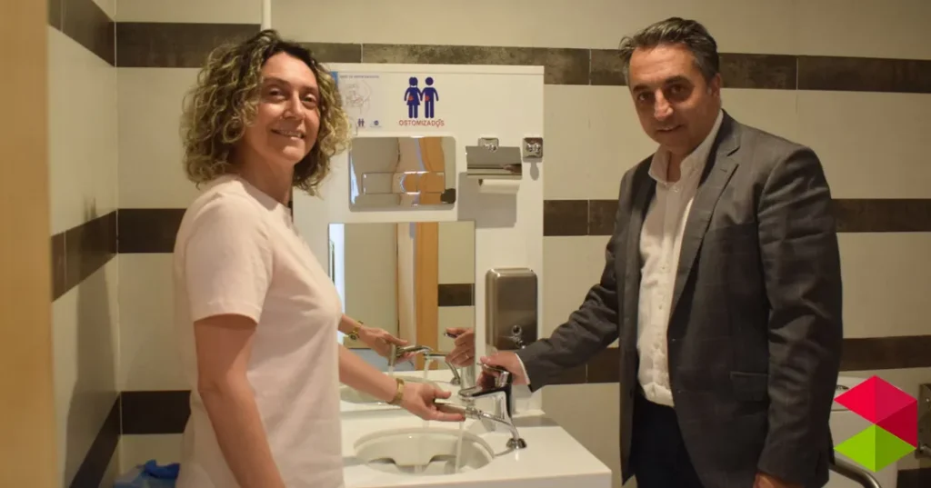 Noticias Pielagos Piélagos instala lavabos ostomizados en locales municipales para avanzar en la integración efectiva de las personas con necesidades especiales