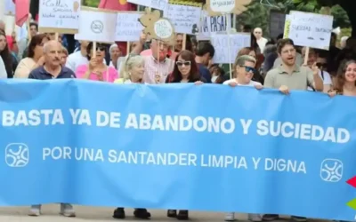 Santander estalla contra la suciedad en sus calles