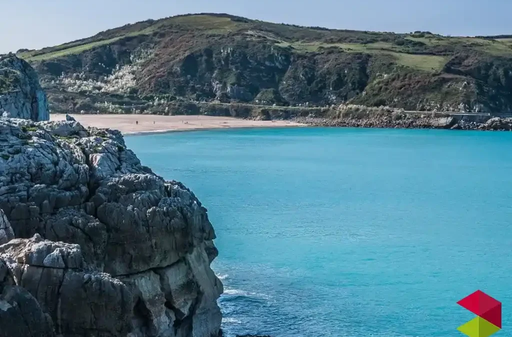 Senda costera de Playa de Usgo a Robayera