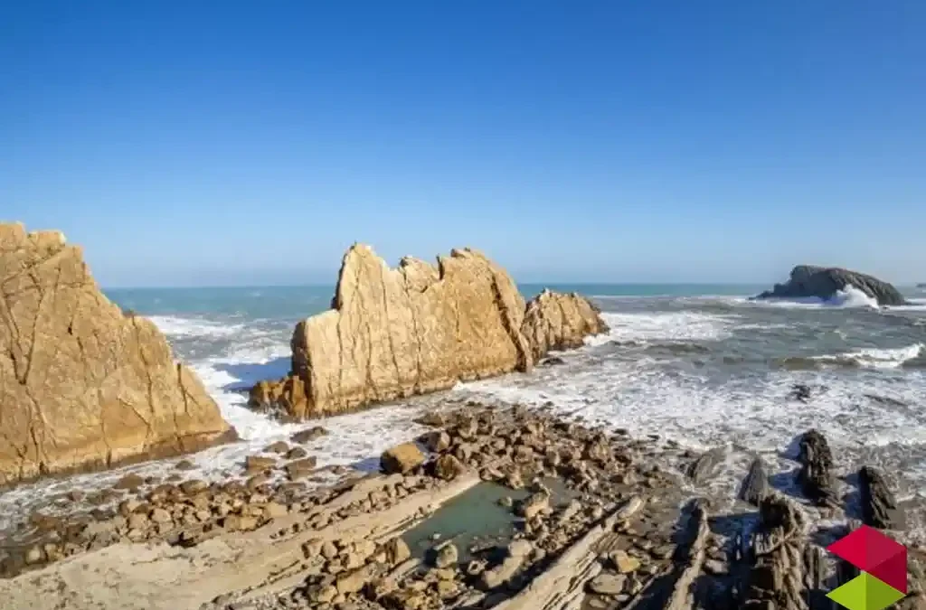Senda por Costa Quebrada
