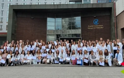 Valdecilla celebra el acto de despedida de los 81 residentes que finalizan su formación especializada en 2025