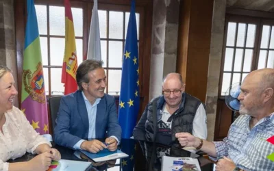 Camargo estudia la implantación de aseos adaptados para personas ostomizadas en espacios culturales y deportivos