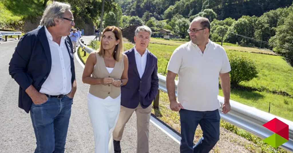 Noticias Cantabria Inaugurada la mejora de la carretera de acceso a Pisueña