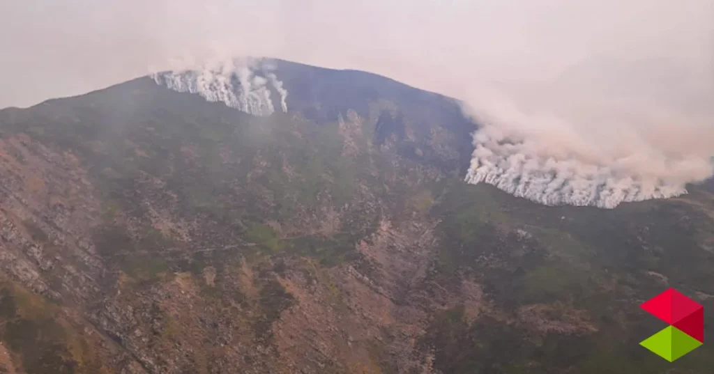 Noticias Cantabria En Cantabria ha entrado el fuego a las 18:11 de forma leve dado que ya se estaba actuando en ese foco