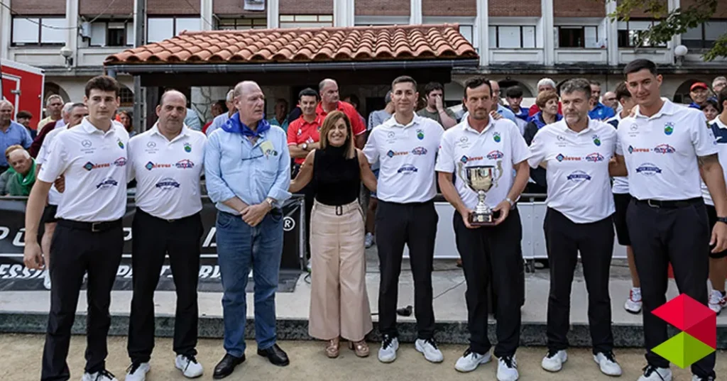Noticias Cantabria Los equipos de Peñacastillo, ganadores del Torneo Presidenta de Cantabria de bolo palma en las modalidades masculina y femenina