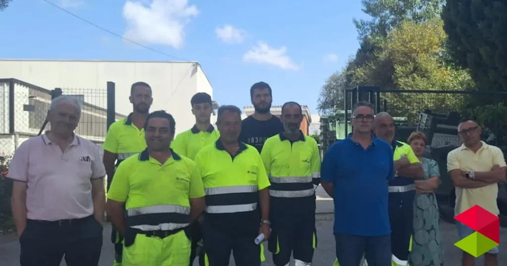 Noticias Cantabria Suspendida la huelga en el servicio de basuras de Medio Cudeyo tras alcanzarse un principio de acuerdo