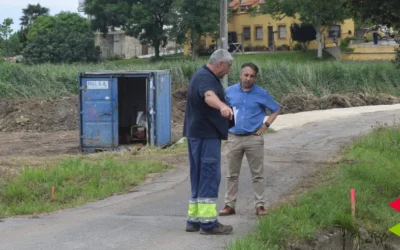 Piélagos invierte 80.000 euros en la ampliación del vial del Barrio el Pozo y el cambio de la tajea del arroyo del Cuco en Boo