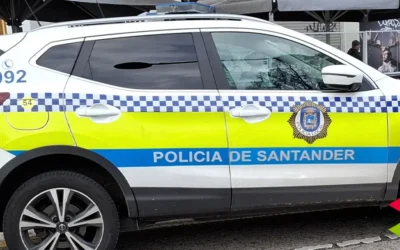 Amenaza con tijeras a un policía tras robar café en un supermercado en Santander