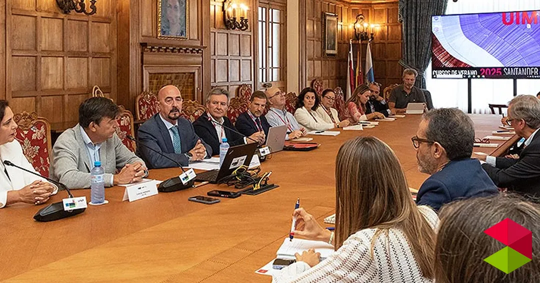 Noticias Santander Pascual aboga por reorganizar el actual modelo sanitario que en su día fue pionero pero que se ha convertido en una reliquia que “no da más de sí”
