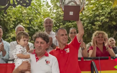 La carroza ‘Pandora’, de Francis 2, gana la Gala Floral de Torrelavega