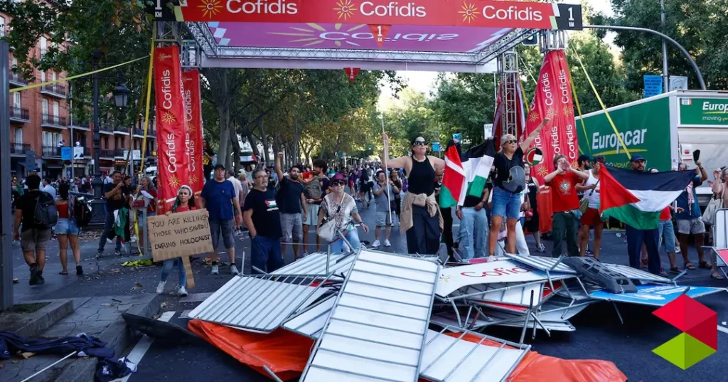 Multa de 3.001 € por una pancarta incómoda durante La Vuelta en Laredo