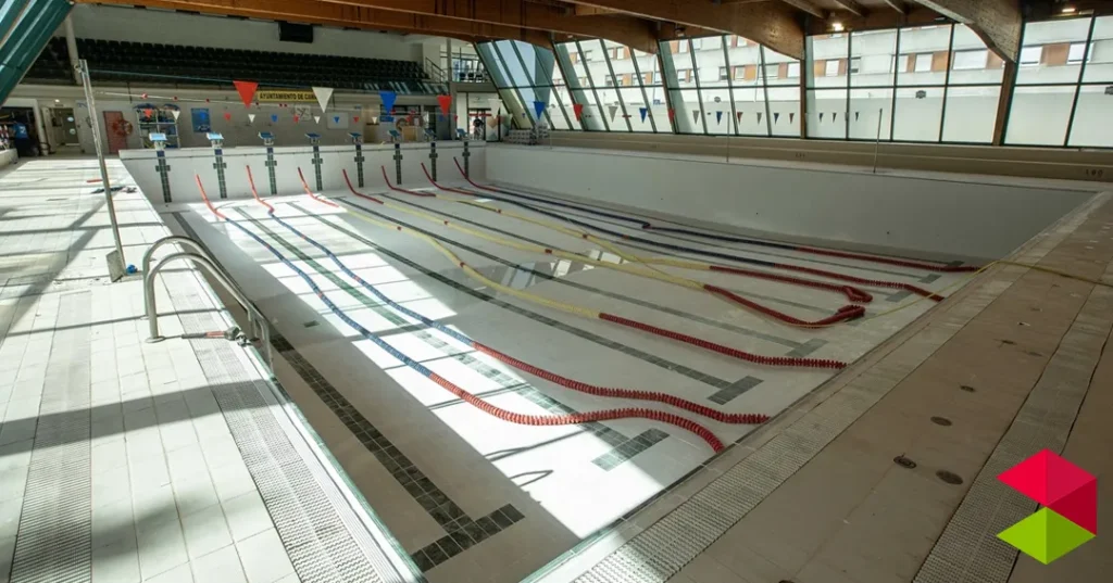 Noticias Camargo El Ayuntamiento de Camargo acomete trabajos de mejora y puesta a punto en la piscina municipal de Cros