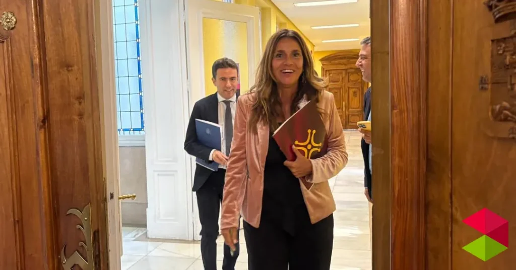 Noticias Política Fernández Viaña advierte a Casares que Cantabria "no puede esperar más" la mejora de las infraestructuras del Estado
