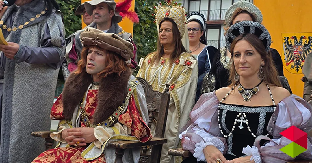 Gómez del Río participa en la recreación de la llegada del emperador Carlos V a San Vicente de la Barquera