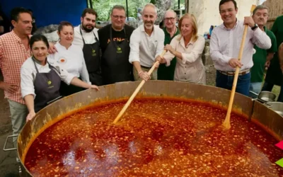 Silva participa en la celebración de la Fiesta del Cocido de Ucieda