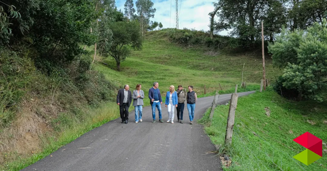 Desarrollo Rural actúa en Liérganes en la mejora de dos caminos agrarios para facilitar la accesibilidad