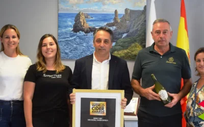 Caramés: el reconocimiento de Sidra Somarroza como mejor sidra natural del mundo es un premio a la calidad y la innovación producidas en Piélagos para el mundo entero