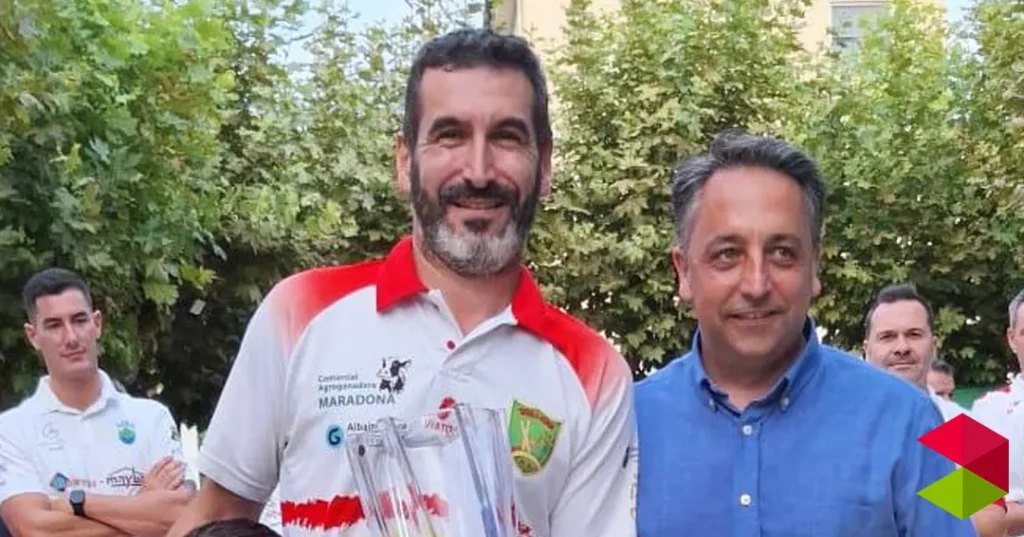Noticias Piélagos Jorge González, campeón del Concurso de bolo palma de primera categoría ‘Virgen de Valencia’ 2025