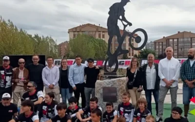 El bike park de Reinosa lleva desde hoy el nombre del piloto Raúl Gutiérrez