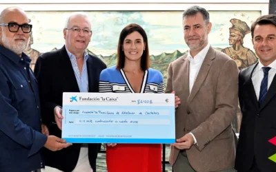 La Asociación de Familiares de Enfermos de Alzheimer recibe 6.450 euros de la Gala del Folclore