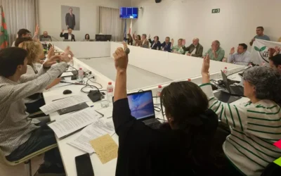 El Pleno de la Corporación aprueba la concesión de la Medalla de Oro de Torrelavega a la Policía Local por su 150 aniversario