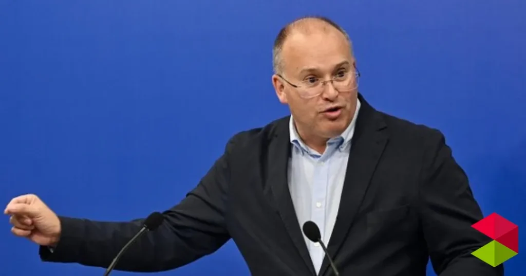 Noticias Cantabria Sánchez ha convertido la Moncloa en la cueva de Alí Babá, un centro de negocios para su mujer y una madriguera para su hermano