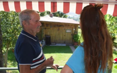 ‘Piélagos te acompaña’, la medicina contra la soledad no deseada de los vecinos mayores de 80 años del municipio