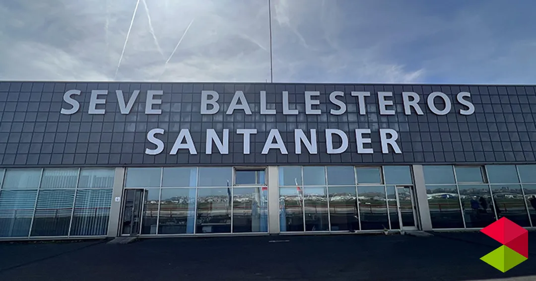Noticias Santander El aeropuerto Seve Ballesteros inicia la temporada de invierno con un incremento de plazas y mejoras en los enlaces con Madrid, Barcelona y Gran Canaria