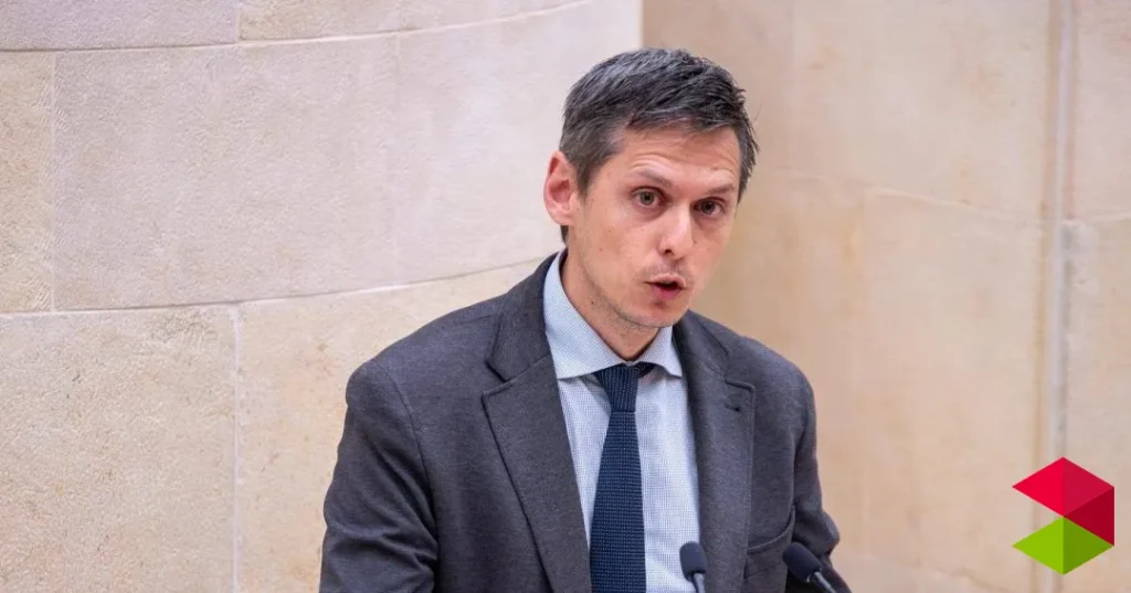 Noticias Santander El PSOE reprocha a la presidenta del Parlamento usar la Cámara como secretaria general del PP