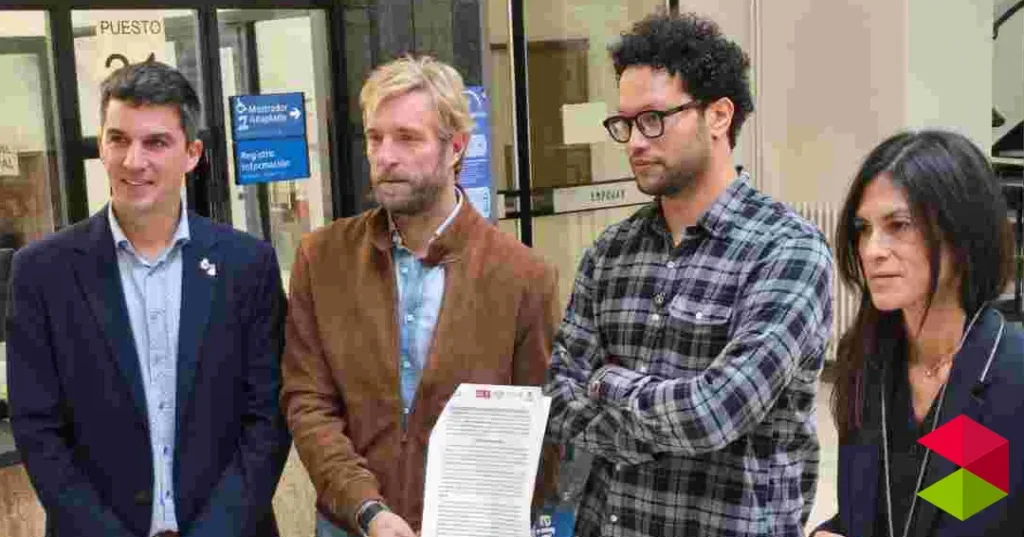 Vox, PRC, IU y PSOE unidos por el Racing de Santander