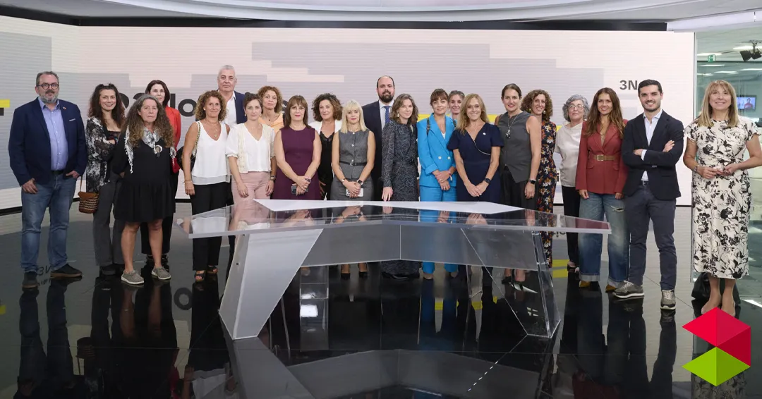 Noticias Suances Suances recibe el galardón de Fundación Mutua Madrileña y Antena 3 Noticias por sus acciones frente a la violencia de género en las fiestas del Carmen 2025