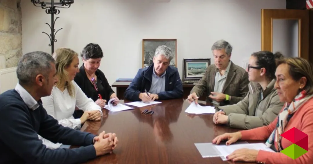 Firmados dos convenios para que los alumnos del taller de empleo realicen prácticas profesionales en residencias
