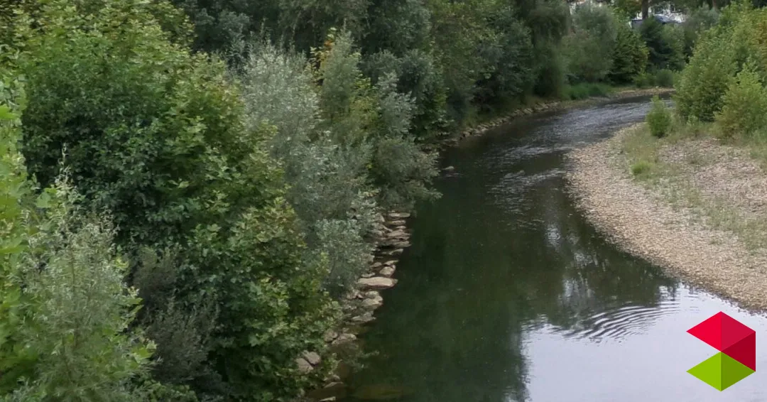 Cómo un río atenúa las olas de calor: el caso del río Asón