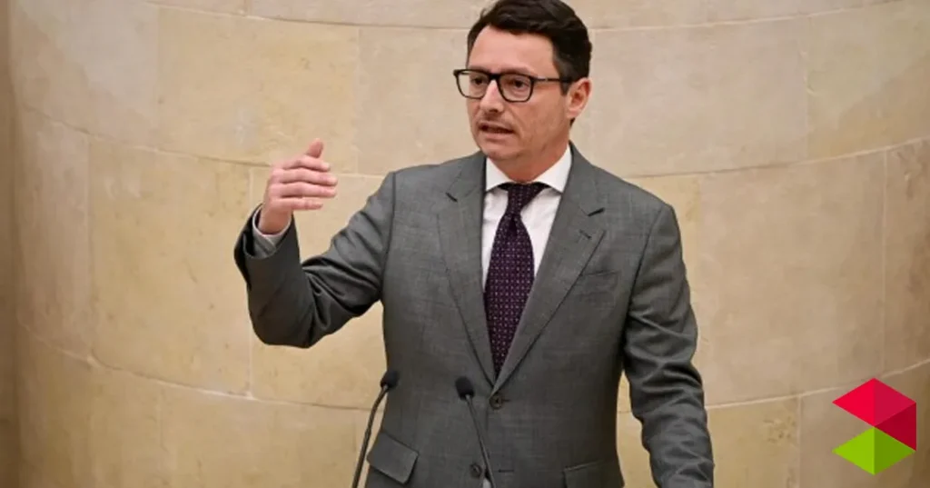 Noticias Santander Cantabria, por fin, se configura como un entorno atractivo para la inversión defiende el PP