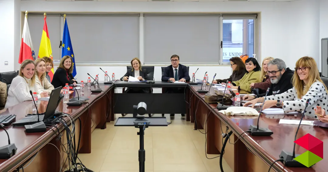 El Gobierno de Cantabria programa 444 cursos formativos con 11.948 plazas para los empleados públicos autonómicos y locales