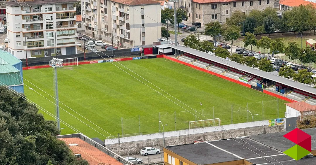 Laredo da el pistoletazo de salida al campo de hierba artificial en San Lorenzo aprobando la redacción del proyecto