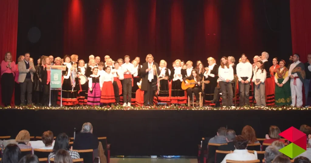 Noticias Piélagos Piélagos da la bienvenida a la nueva Navidad cantando los tradicionales villancicos