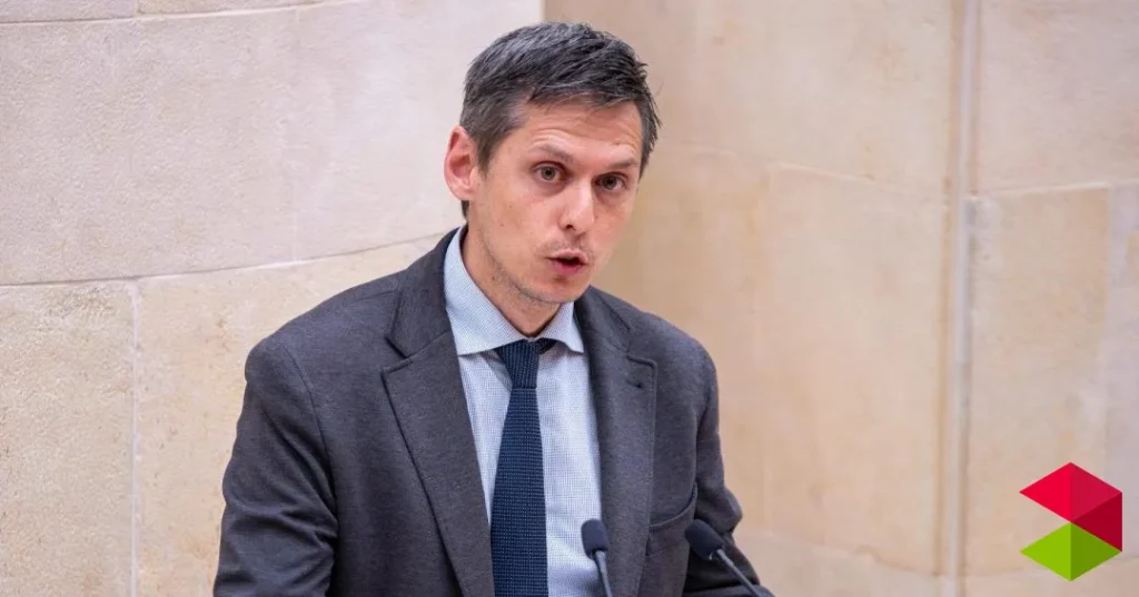 Noticias Cantabria El PSOE proponen crear una ayuda directa a la compra de vivienda que cubra en torno al 20% de su coste y la convierta en vivienda protegida para siempre