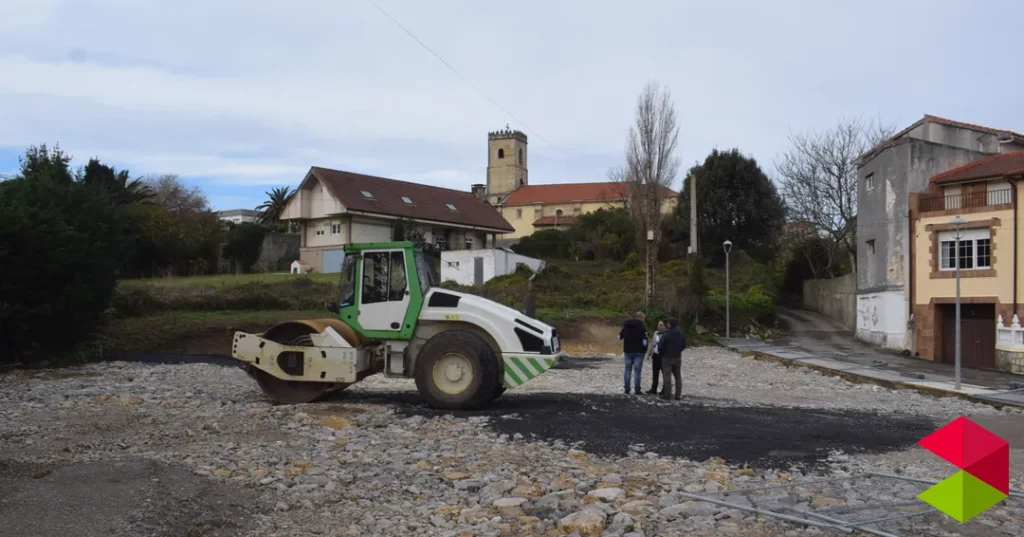 Noticias Piélagos Piélagos inicia la construcción de una veintena de nuevas plazas de aparcamiento en una parcela municipal próxima al centro de Liencres