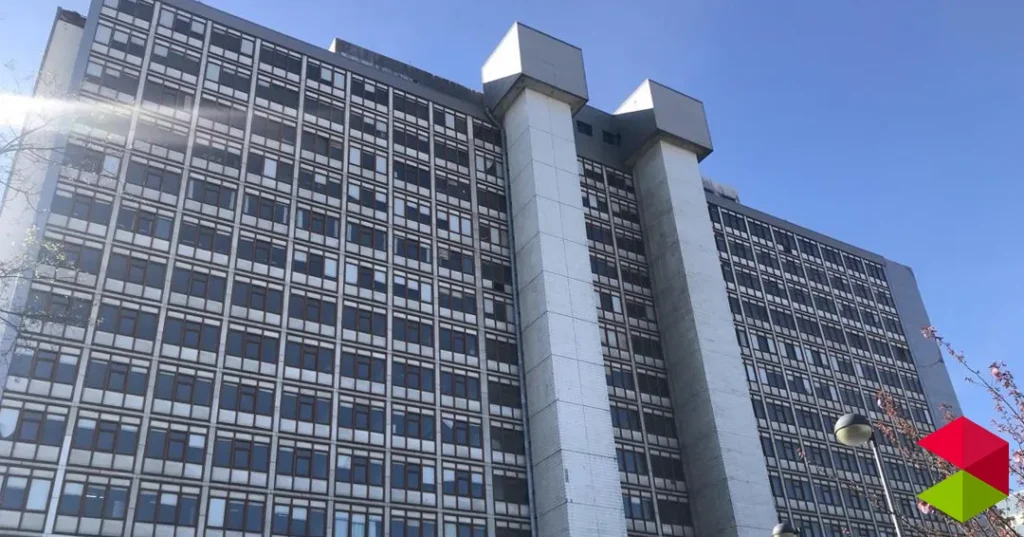 Noticias Santander CCOO critica que Buruaga anuncie en prensa el inminente derribo de la Residencia Cantabria sin informar al personal del desalojo y realojo